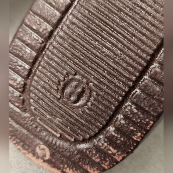 Badong Colorful Feather Sandals - Picture 10 of 11